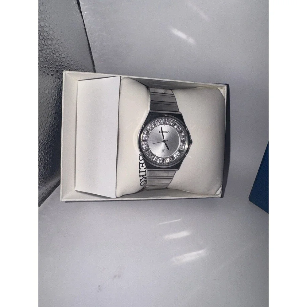 Seiko silver women